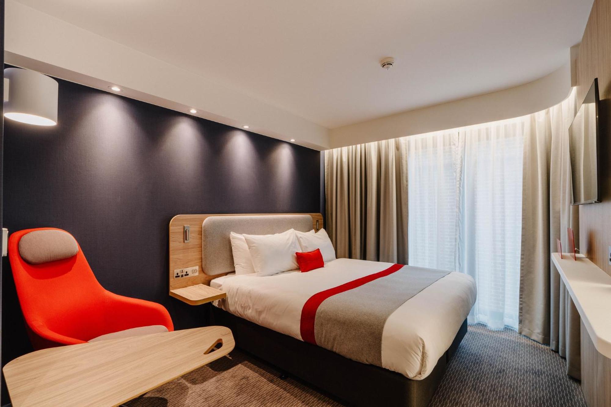 Express - By Ihg